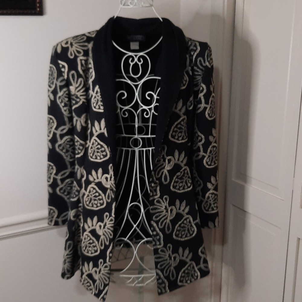 Wrapper Jacket - Picture 4 of 9